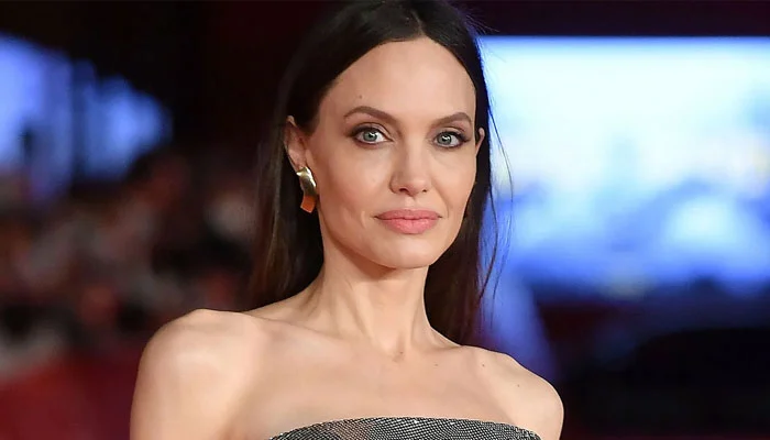 Është dalluar gjithmonë për punët e saj humanitare, Angelina Jolie merr vendimin e papritur