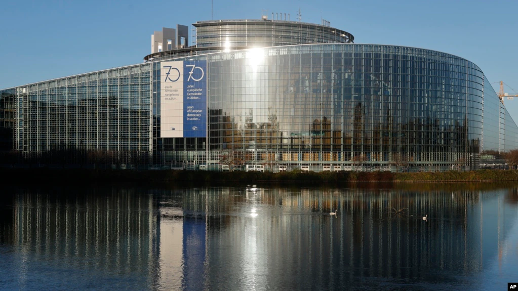 ‘Ngrohja e planetit’/ BE arrin marrëveshje për të mbrojtur klimën nga gazet karbonikë