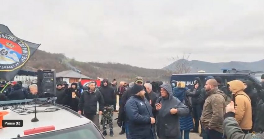 Mediumi boshnjak publikon video të disa serbëve të armatosur në veri