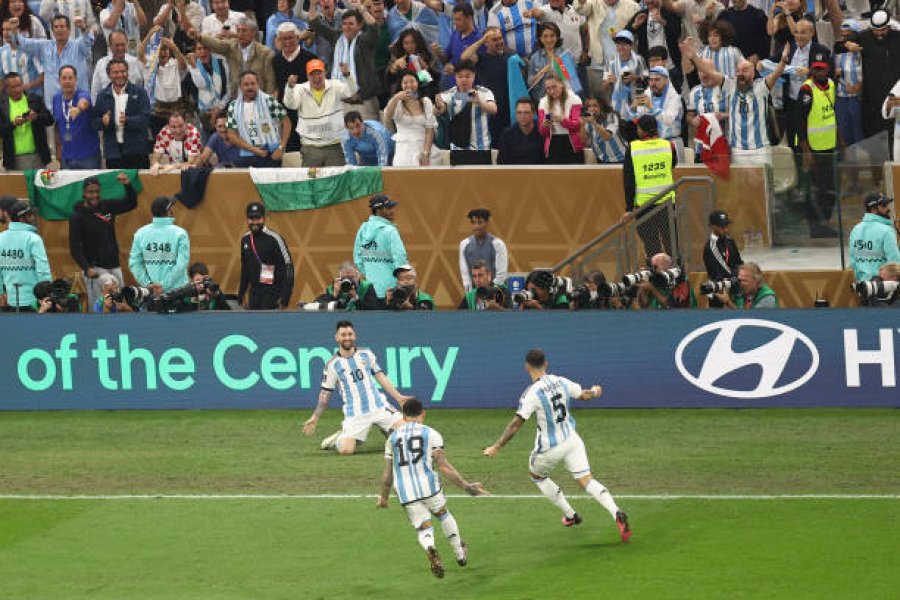 VIDEO/ Argjentina shpërthen në festë, Messi ndëshkon Francën në shtesën e dytë