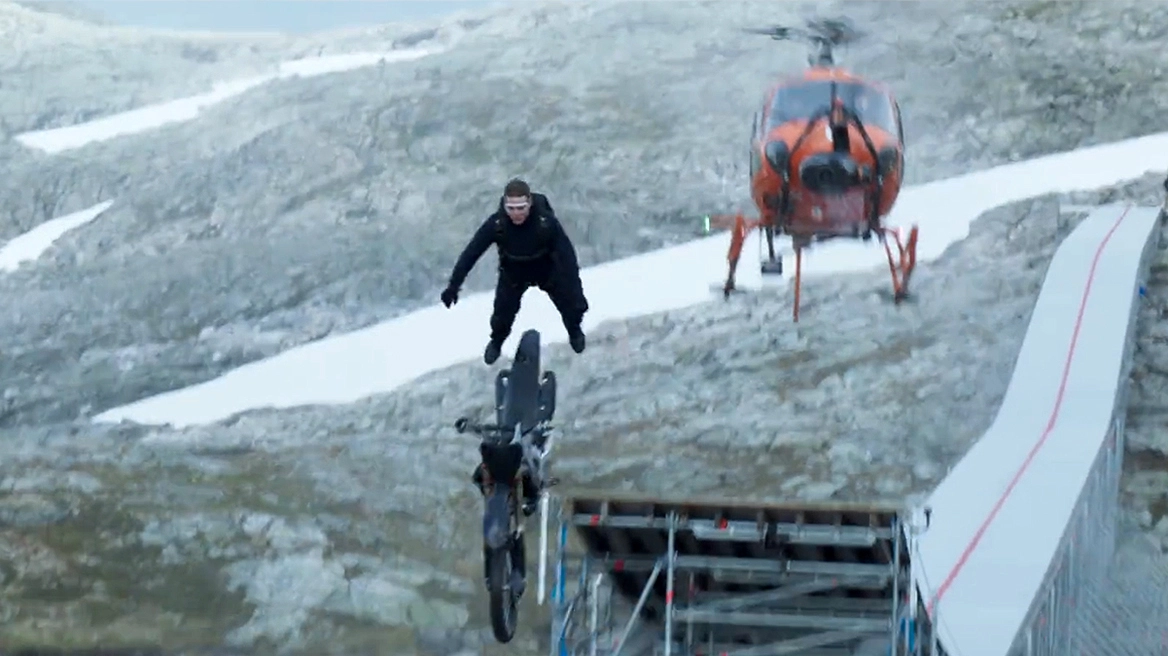 VIDEO/ Tom Cruise ka filluar xhirimet për 'Mission Impossible' të radhës