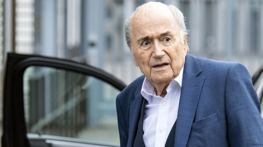 FIFA: Sepp Blatter paralajmëron Gianni Infantino
