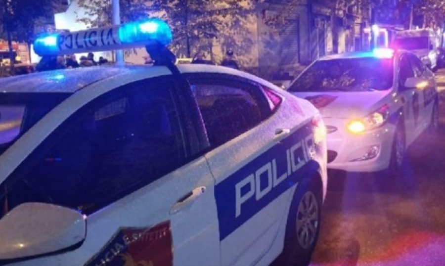‘Në tentativë për të vjedhur një magazinë’, arrestohen 2 vëllezërit në Tiranë, i sekuestrohet makina