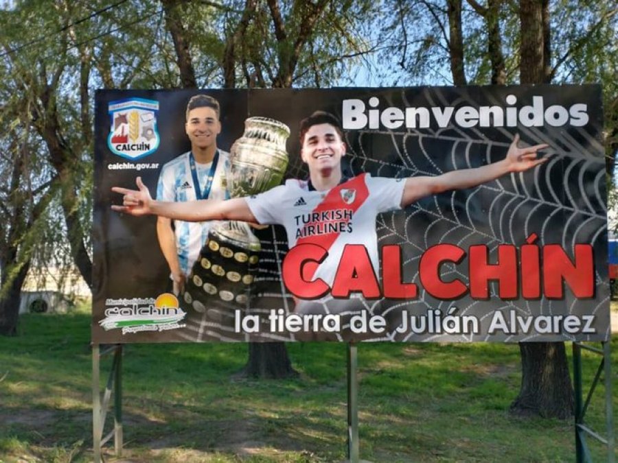Qyteti i lindjes nderon kampionin e Botës, stadiumi merr emrin e Julian Alvarez