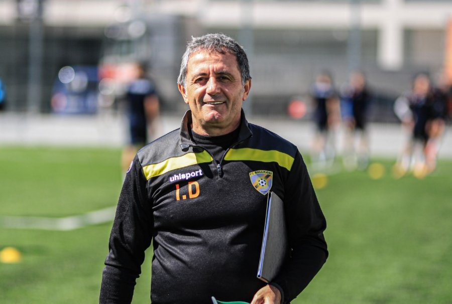 Ilir Daja shpallet trajneri më i mirë për vitin 2022 në Kosovë