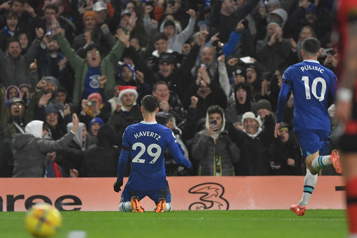 Chelsea triumfon pas dy muajsh e gjysmë në Premier League