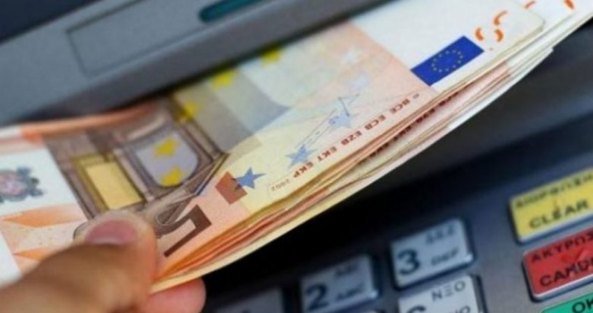 Ekonomisti: Paga minimale 250 euro s’i mbulon shpenzimet bazike të qytetarëve