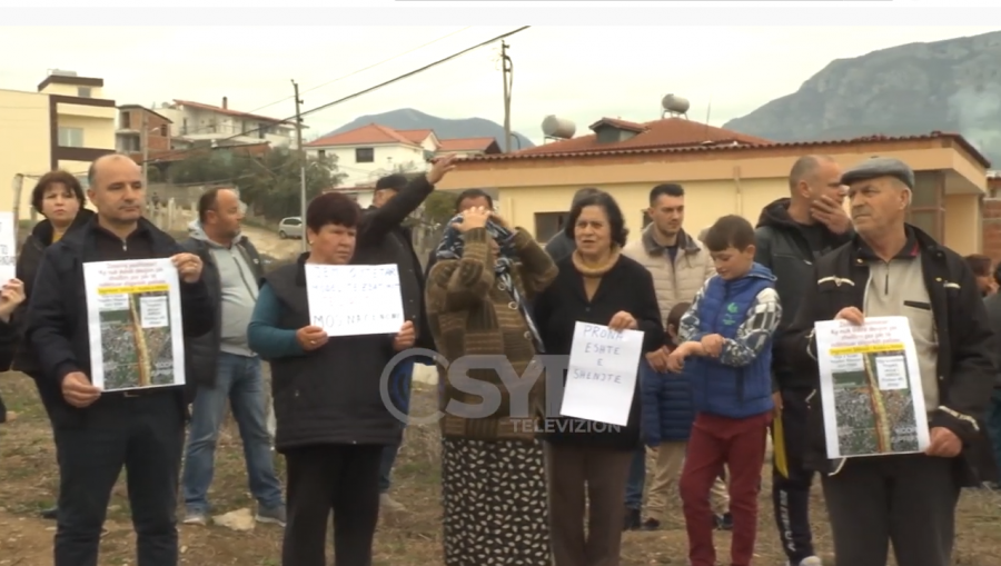  Shkoza në protestë/  Devijimi i projektit, banorët kundërshtojnë deklaratat e Ballukut 