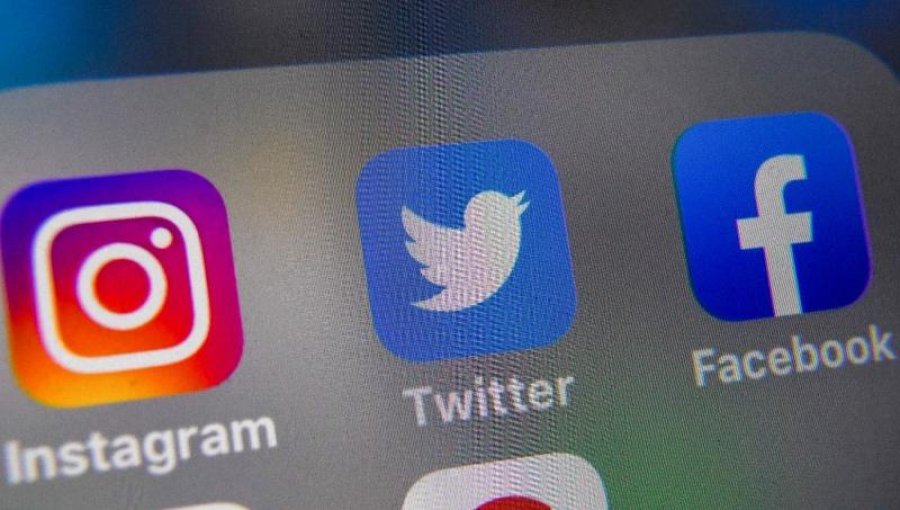 Rusia kufizon aksesin në rrjetet sociale, ja cila është arsyeja