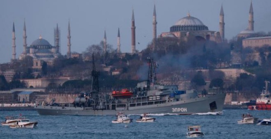 Pak minuta pasi u mbyll ngushtica e Bosforit dhe Dardaneleve, Turqia bllokon 4 anije luftarake ruse
