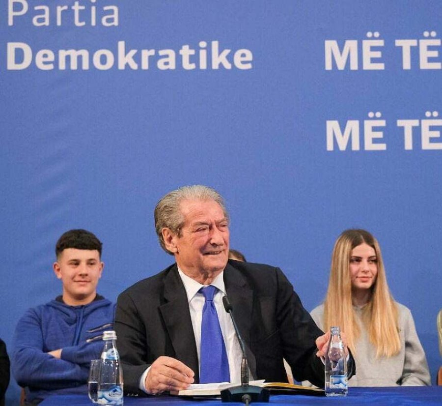 Sot Sali Berisha takim me demokratët e Shkodrës