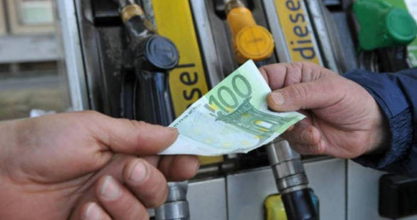 Pompat e benzinës “nuk lëshojnë kuponë fiskalë”