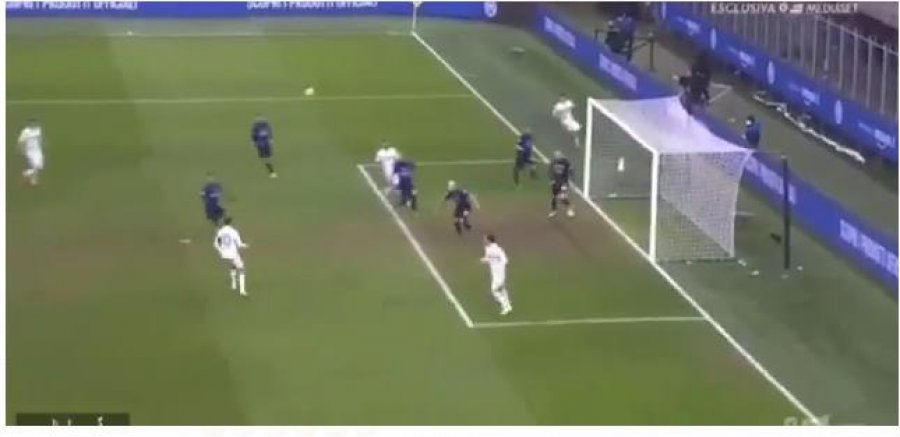Spektakël kuq e zi, Bajrami i shënon gol Interit