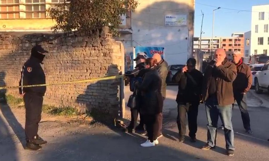 VIDEO - Policia rrethon ‘5 Majin’, nisin arrestimet e banorëve