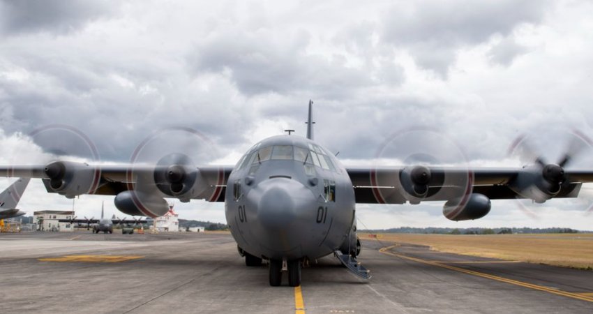 Tonga: Mbërrin avioni i parë i ndihmës së jashtme nga Zelanda e Re