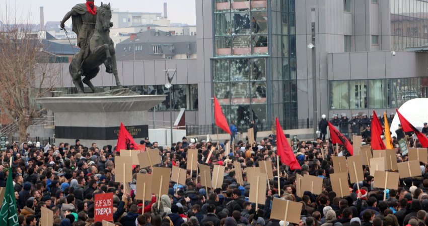 Pas PSD-së, edhe një parti opozitare paralajmëron protestë kundër Qeverisë