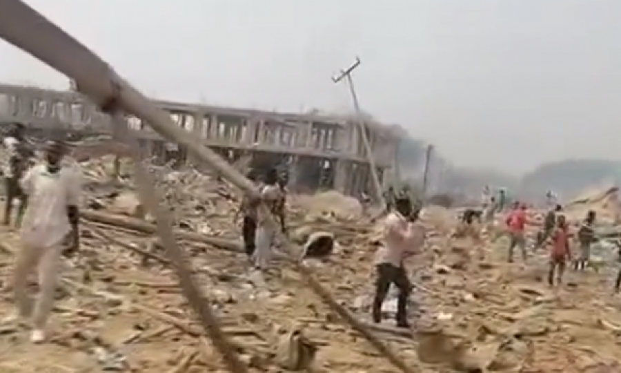 VIDEO/ Shpërthim i madh në Ganë, së paku 17 të vdekur