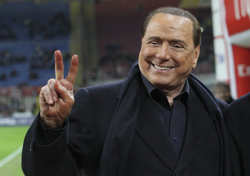 Tërhiqet Berlusconi, nuk do të kandidojë për president të Italisë 