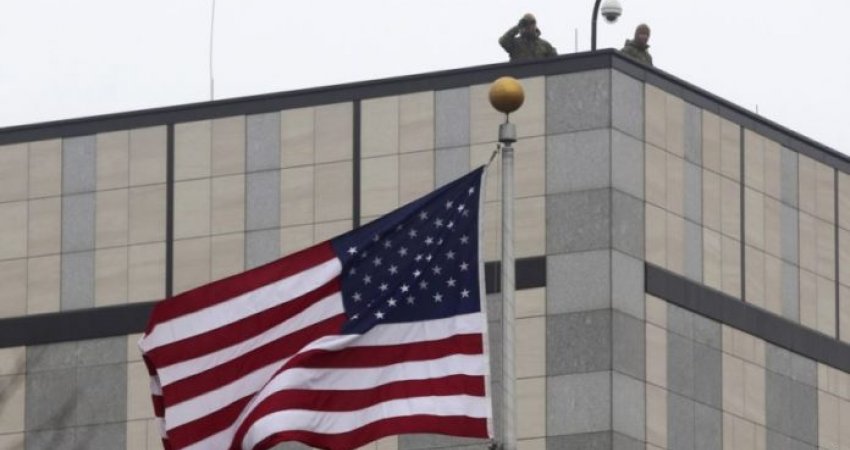 Ambasada e SHBA-së në Prishtinë qëndron përkrah Ukrainës