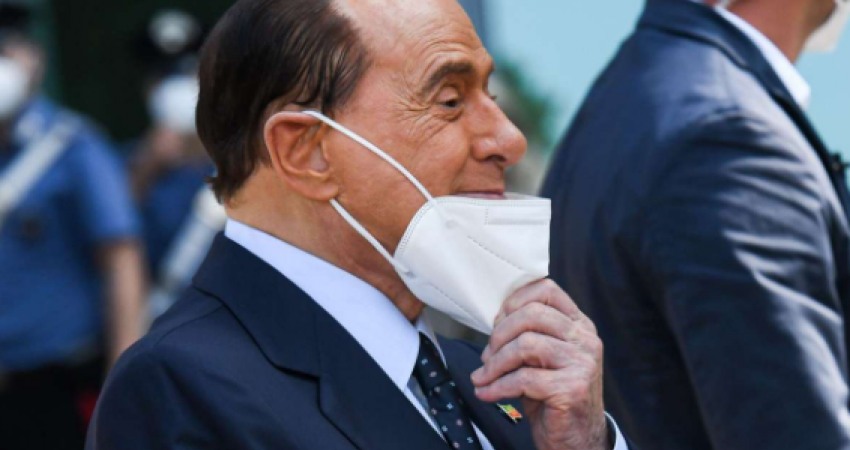 Pasi u tërhoq nga kandidatura për president, Berlusconi shtrohet në spital
