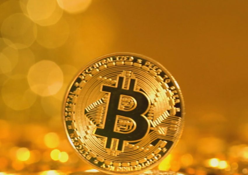 Rënie rekord e vlerës së Bitcoin, 50% që nga nëntori