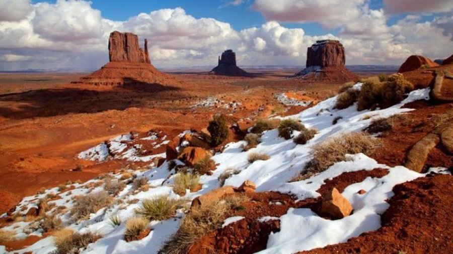 Përse po bie borë në shkretëtirën e Saharasë?