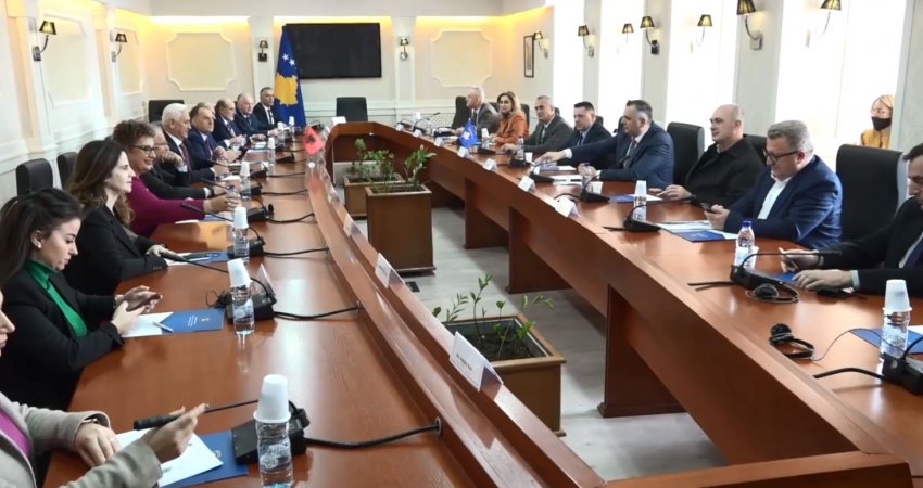 Takohen komisionet shqiptare të Sigurisë: Do të ketë bashkëpunim real, e jo si në të kaluarën