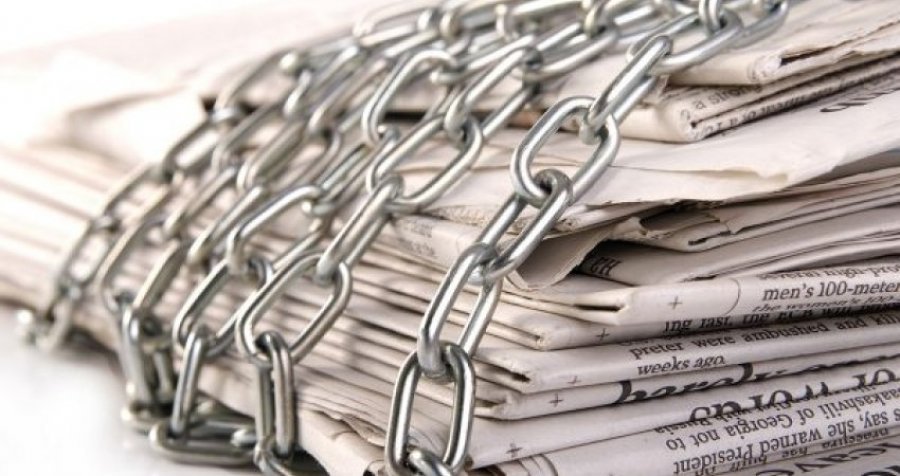 'Gazetaria' e klikimeve, kërcënimi fatal për profesionistët: Opinione dhe dëshmi