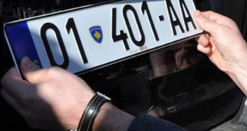 Qytetarët serbë të Kosovës thonë se do ta respektojnë vendimin e Qeverisë për targat e automjeteve