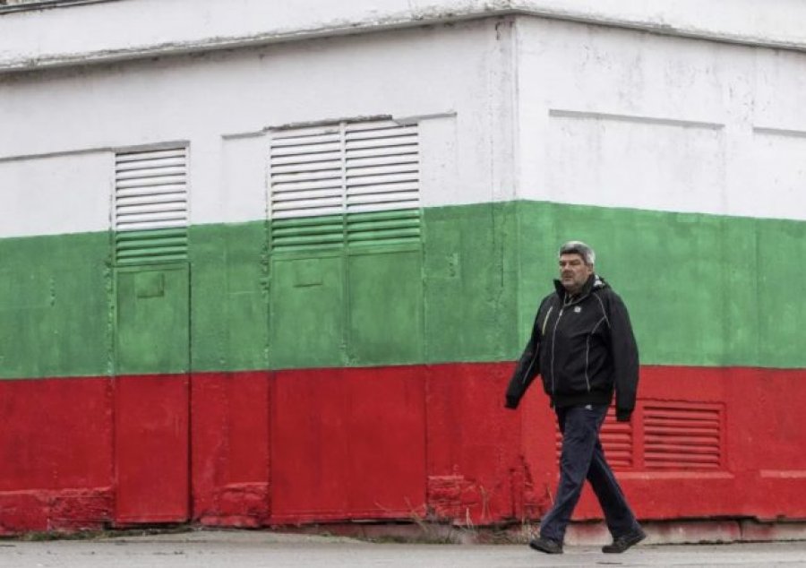 Analiza: Pse rënia e qeverisë bullgare është një problem serioz edhe për Maqedoninë e Veriut