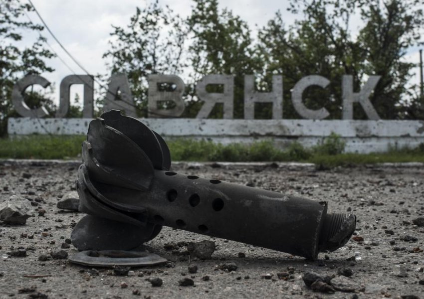 FOTO/ Qyteti i copëtuar ukrainas përgatitet për një betejë të re me Rusinë
