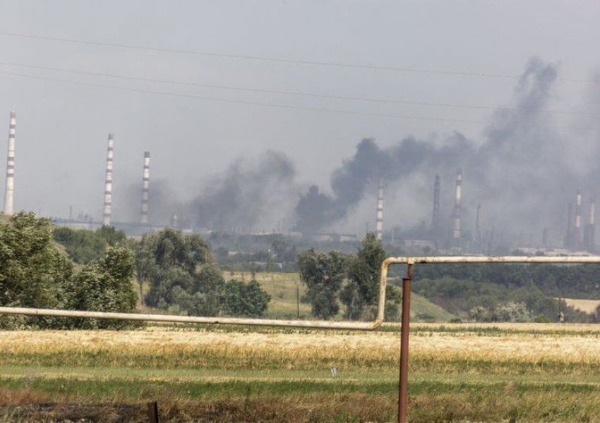 Luftimet: Edhe Ukraina, edhe Rusia pretendojnë se kanë kontrollin mbi Lysychansk