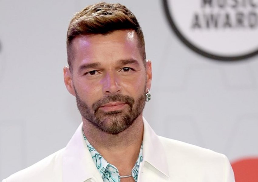 Ricky Martin nën akuzë për dhunë në familje