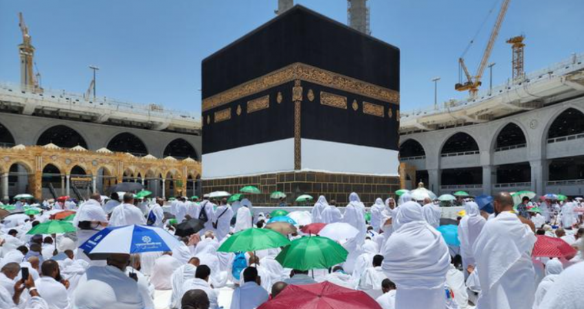 Arabia Saudite pret mbi 1 milion pelegrinë për të bërë Haxhin