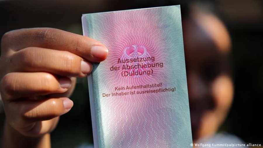 Lajm i mirë për emigrantët me 'Duldung' në Gjermani, rregulla të reja për lejet e qendrimit 