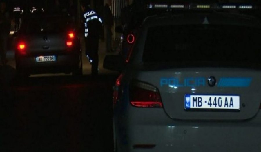E rëndë/ Vret veten me armën e shërbimit polici
