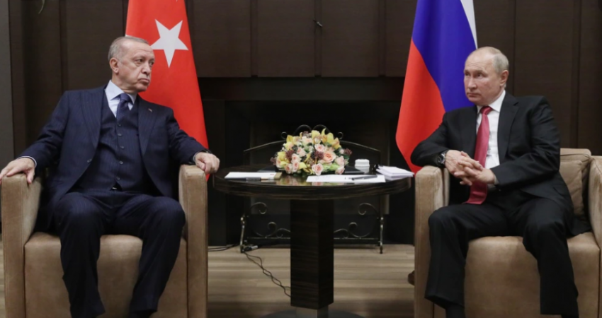Erdogan i kërkon Putinit të lejojë dërgimin e ndihmave në Siri