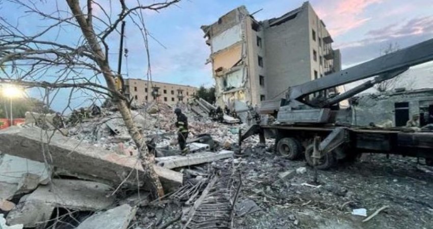 OKB-ja thotë se mbi 5,000 civilë janë vrarë në Ukrainë