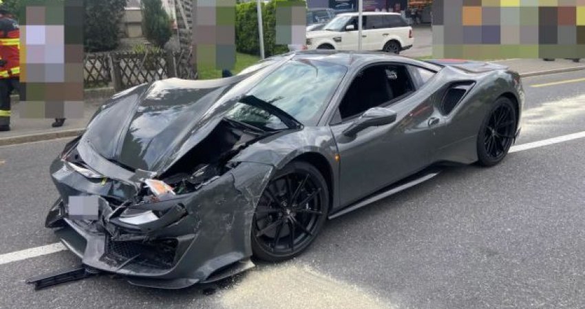 Kosovarja shtatzënë që ngiste Ferrari goditet nga një VW Golf, detaje nga aksidenti