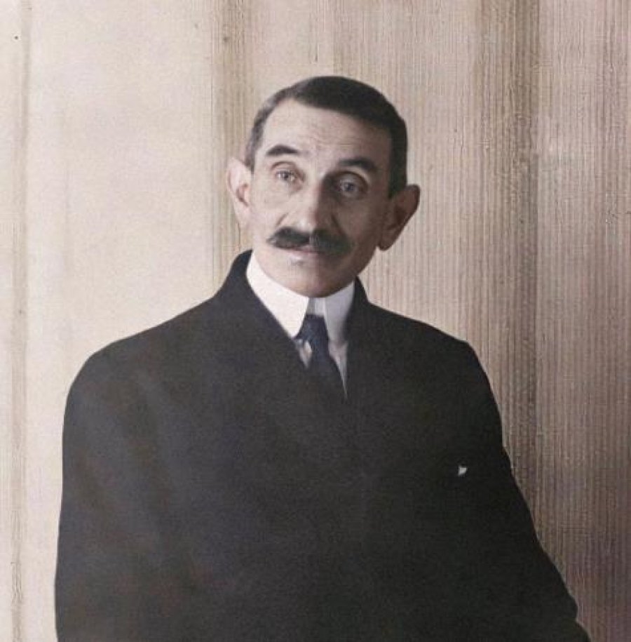 Më 16 korrik 1921 përfundoi mandatin si kryetar i parlamentit, Pandeli Evangjeli