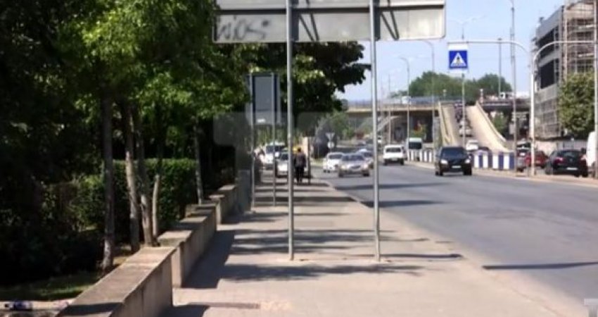 Qytetarët të shqetësuar për stacionet e autobusëve, nuk ka ulëse e kabina
