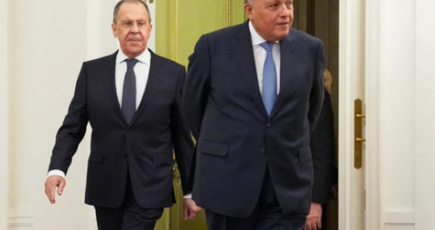 Perëndimi 'ia ka mbyllur dyert' Rusisë, Lavrov shkon në Egjipt