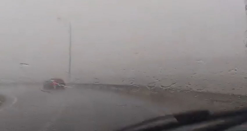 Shi dhe erëra të fuqishme në autostradën 'Arbën Xhaferi'
