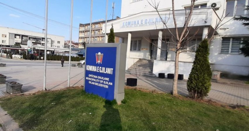 Ndalohet ish-drejtori i Urbanizmit në Komunën e Gjilanit, dyshohet për keqpërdorim detyre