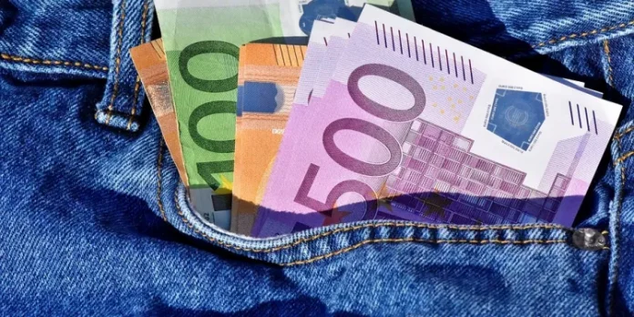 Austria prezanton pako prej 6 miliardë eurosh ndihmë për qytetarët: 500 euro për secilin