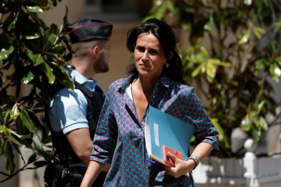Ministrja franceze akuzohet për përdhunimin e dy grave