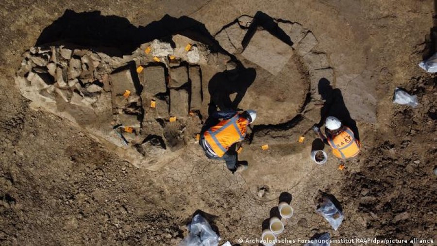 Zbulim i jashtëzakonshëm në Holandë, arkeologët gjejnë tempuj romak 2000-vjeçarë