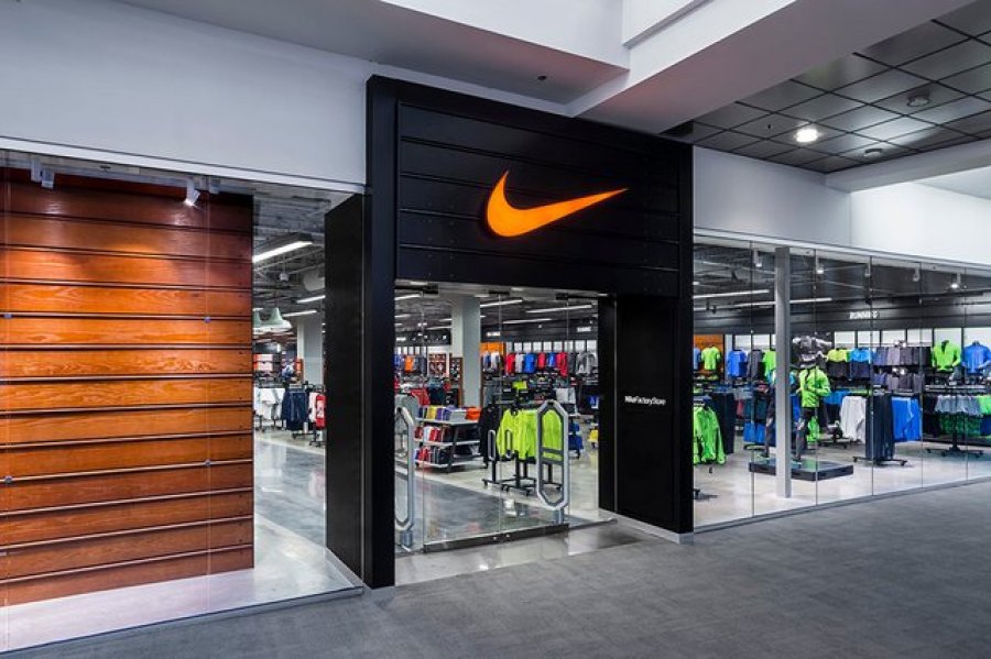 Lufta në Ukrainë, kompania 'Nike' largohet plotësisht nga tregu rus