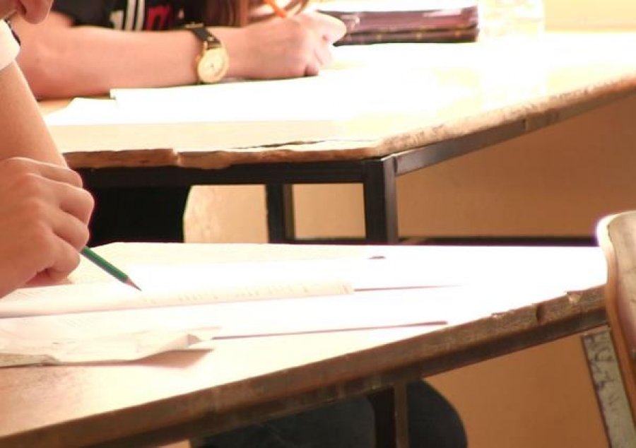 Matura shtetërore 2022/ Mbi 33 mijë nxënës i nënshtrohen provimit të katërt, lëndës me zgjedhje