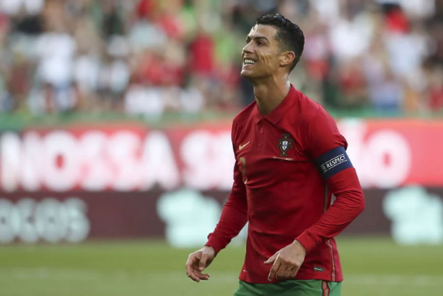 'Sky Sports' zbulon pesë arsye pse Bayern refuzoi transferimin e Ronaldos